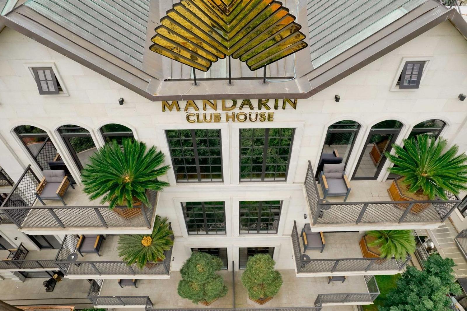 Mandarin Club House Hotel บาทูมิ ภายนอก รูปภาพ